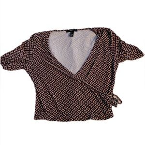 Forever 21 v-neck wrap top women’s size Large